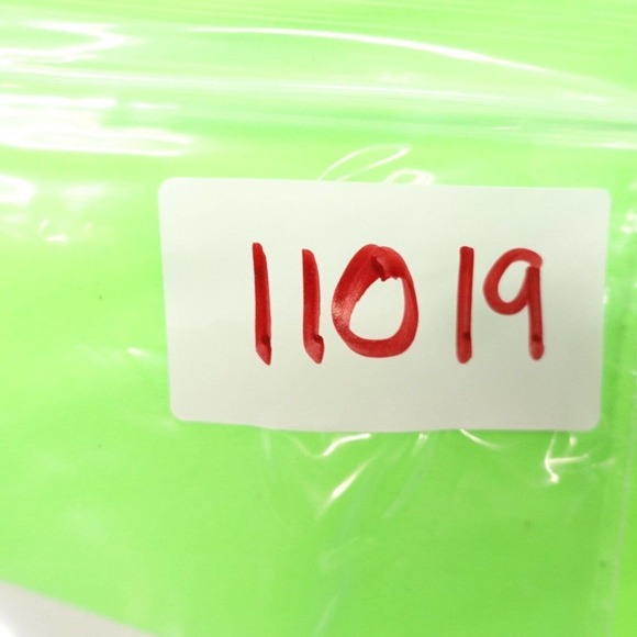 Nike Dri-Fit T-Shirt Men's Size Small Purple Short Sleeve Crew Neck Pullover - Picture 8 of 8